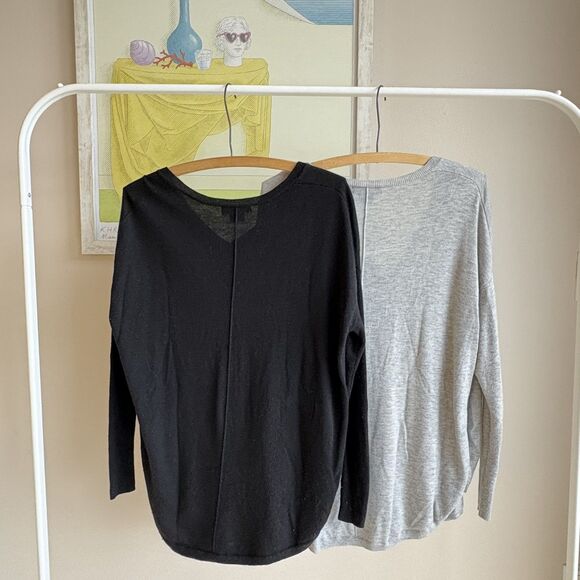 Everyday V-Neck Sweater (Set of 2) - Picture 6 of 12